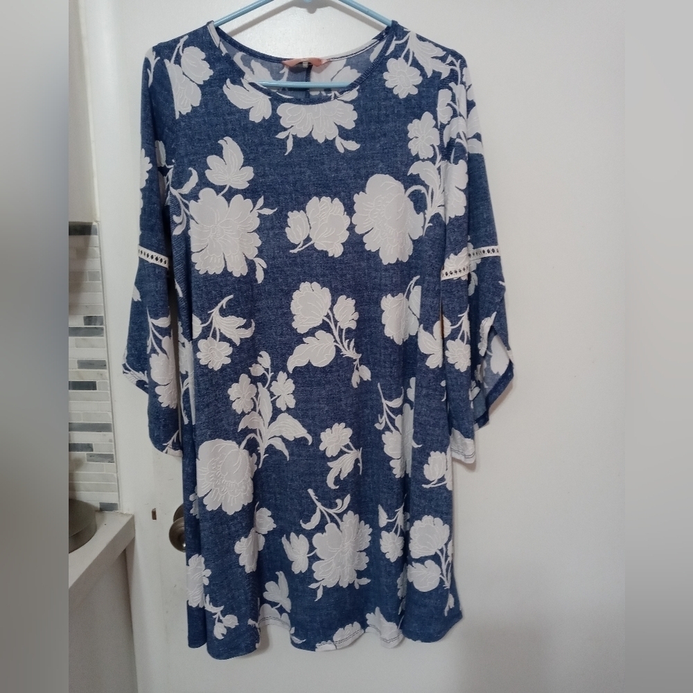 SJS Floral Long Bell Sleeve Midi Denim look Dress with Textured Flowers M Easter